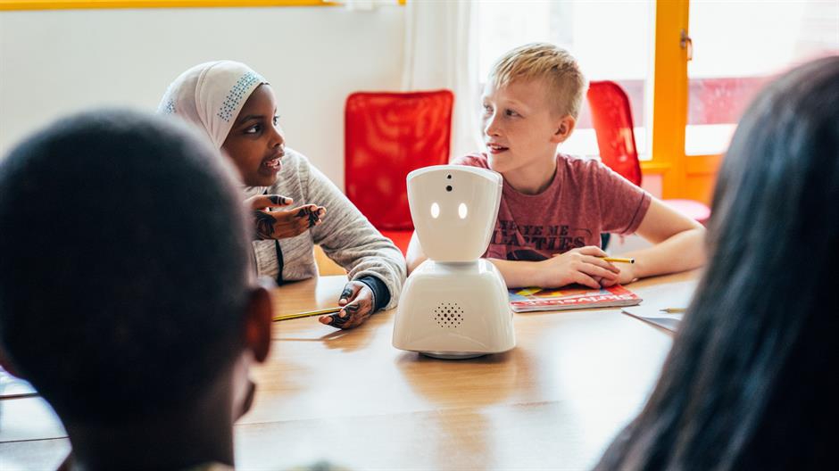 Oči, uši i glas djece: Robot pomaže bolesnoj djeci da prate nastavu