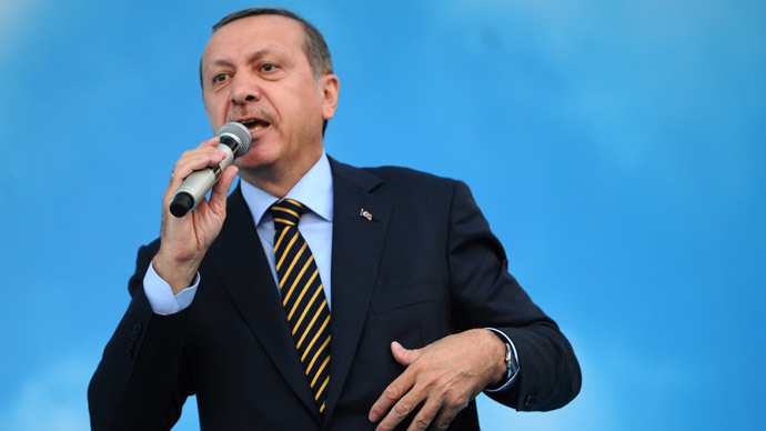 Erdogan zabranio pjesme u kojima se spominju alkohol i ljubav