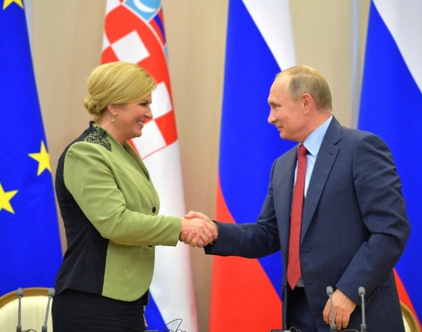 Putin razgovarao sa Grabar Kitarovićevom o stanju na Balkanu