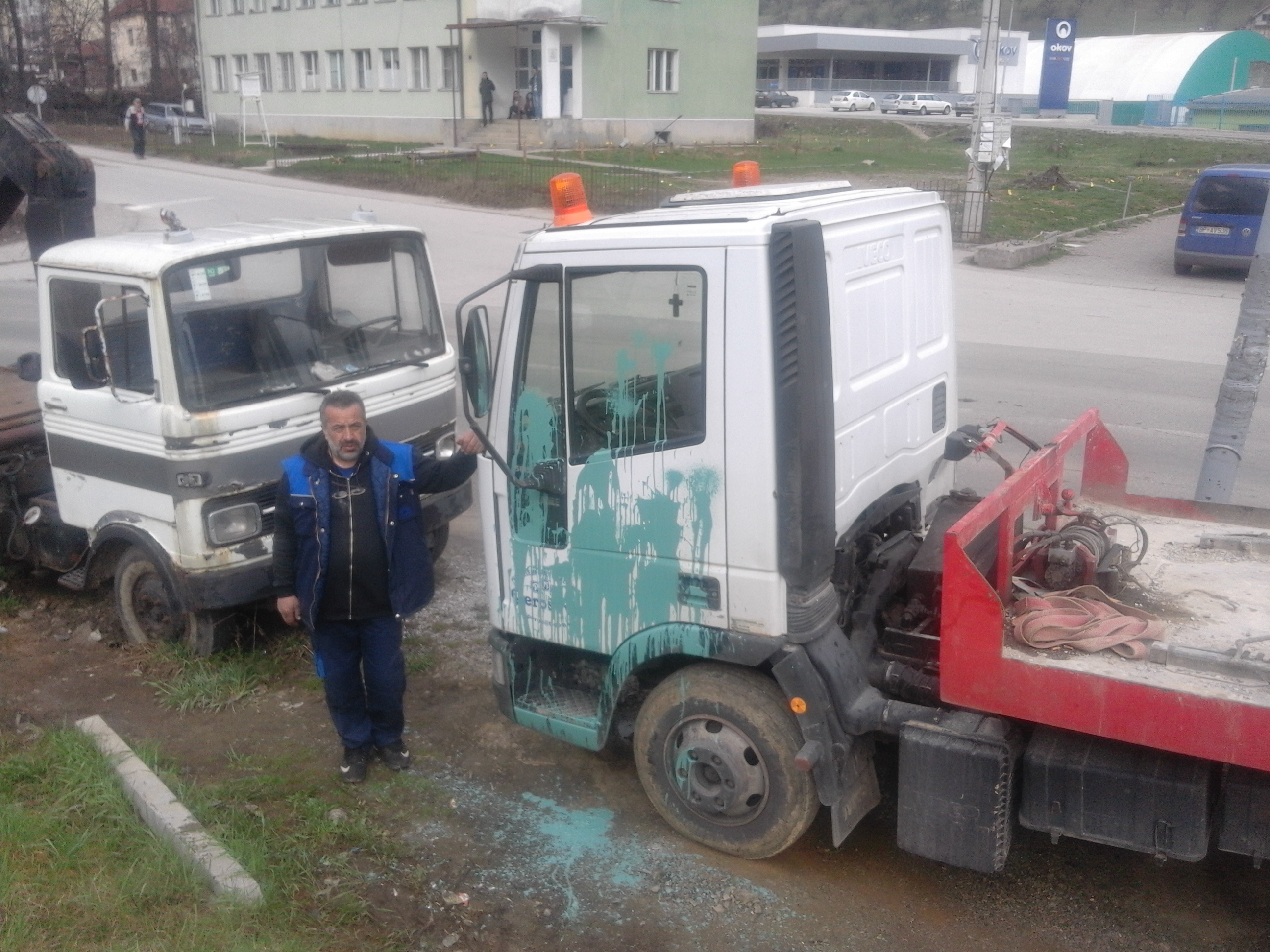 Bijelo Polje: Nepoznata osoba po kamionu prosula farbu