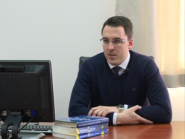 Nikada nismo imali više lidera, a manje ozbiljnih političara
