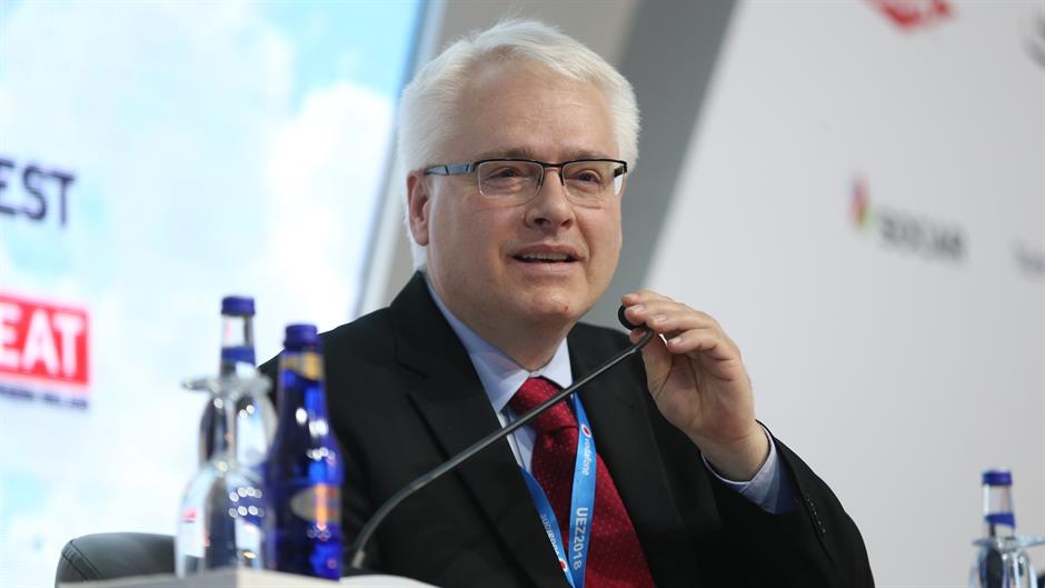 Josipović: EU nije kompletna bez Crne Gore, BiH, Srbije…