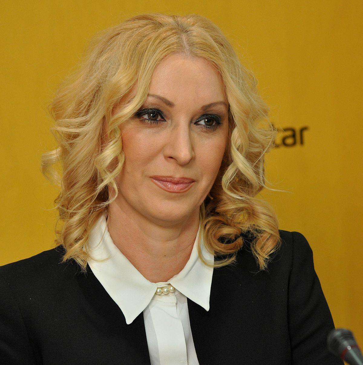 Olivera Kovačević: “Ako si žena u javnom poslu, moraš da budeš lijepa, a ako si lijepa, po pravilu si glupa”