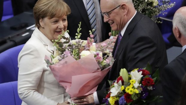 Zvanično: Angela Merkel kancelarka četvrti put, Bundestag potvrdio njen novi mandat