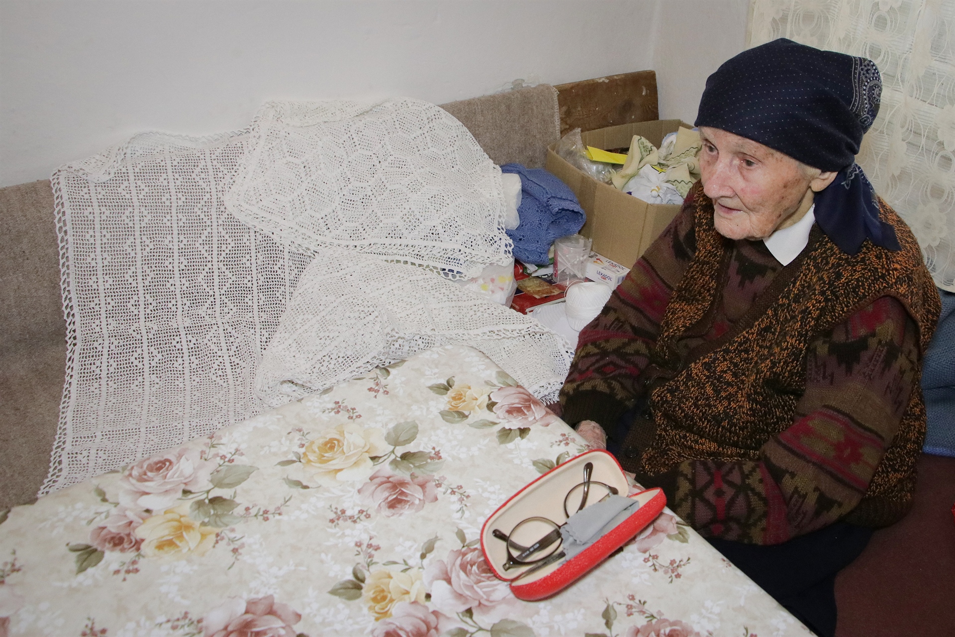 Preživjela dva rata, rodila desetoro djece bez babica i ljekara, ima 100 godina i ne predaje se