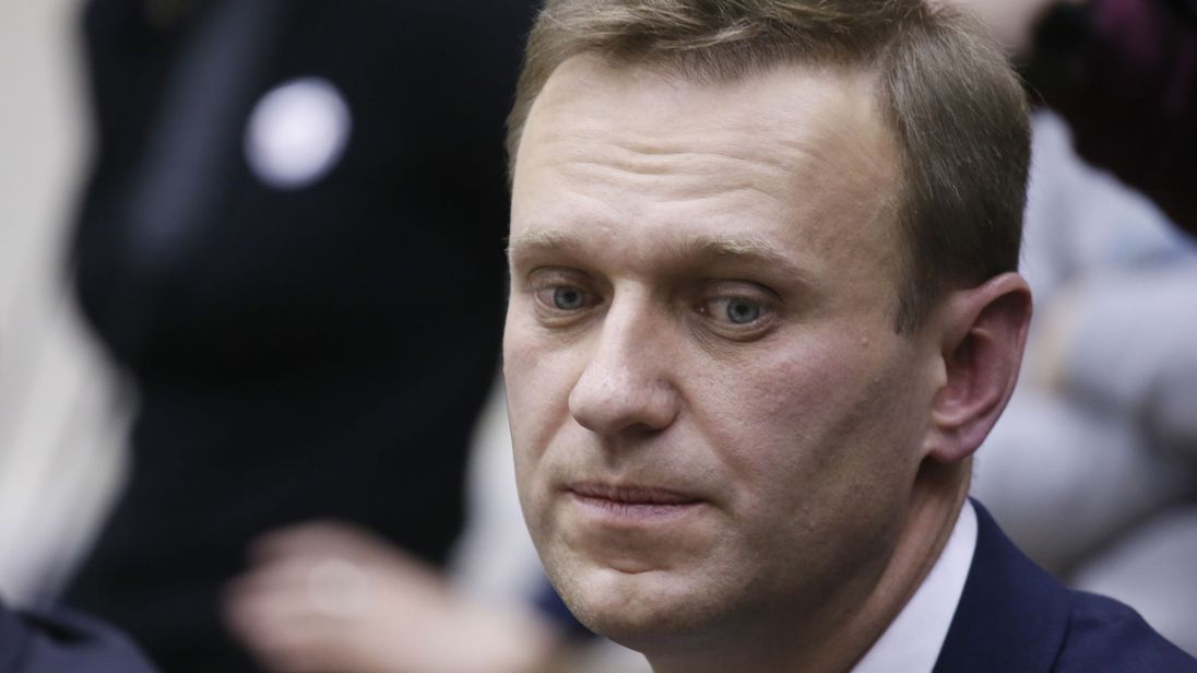 “Bojkotujte izbore, autobusi dovoze birače zbog Putina”