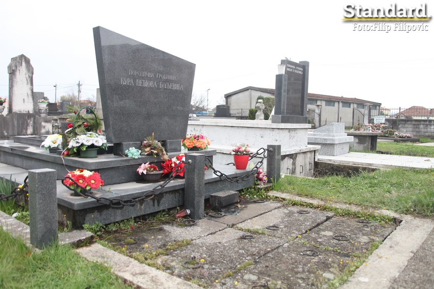 Podgoričanin ubio ženu pa izvršio samoubistvo na porodičnom grobu