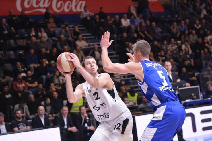 Šta se desilo Budućnosti? Vodila 18 razlike i onda doživjela debakl od Partizana!