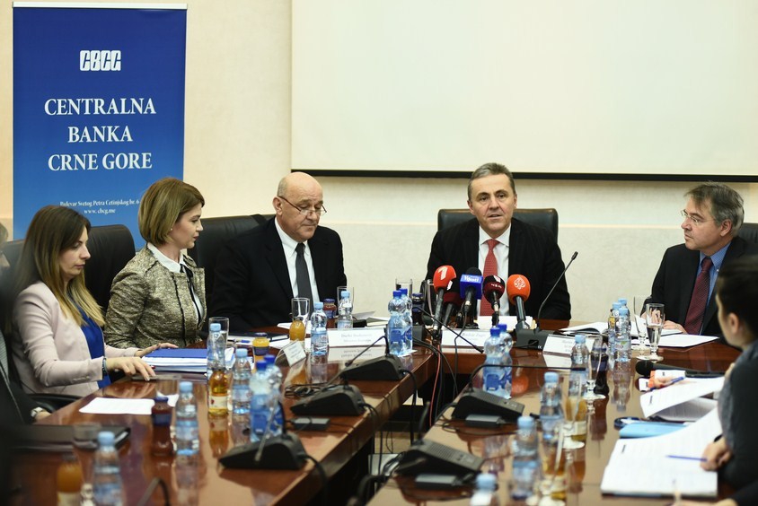 Predlog MMF-a Vladi Crne Gore: Smanjite plate i penzije i uvedite ekološki porez