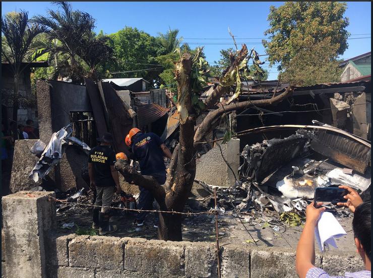 Filipini: Avion pao na kuću, sedam osoba poginulo