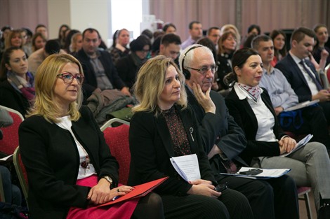 “Engleski jezik i profesionalne vještine za javnu upravu Crne Gore”: Poznavanje engleskog jezika unaprijedilo preko 300 službenika