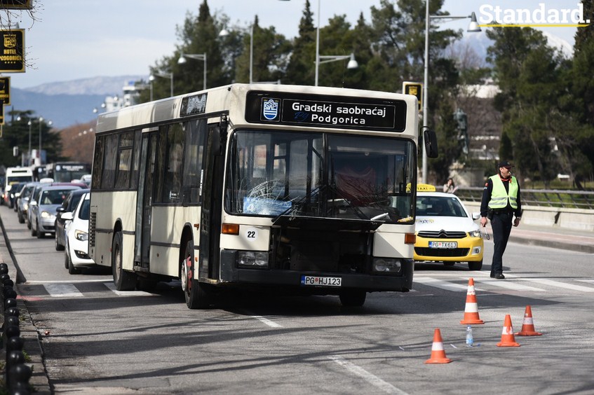 Podgorica: Autobus udario djevojku dok je pretrčavala ulicu