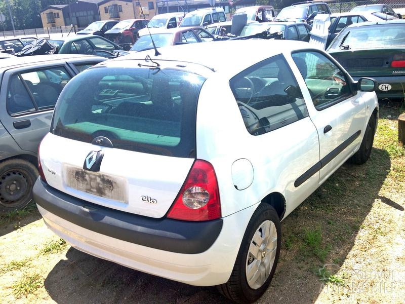 Podgoričanin pozajmio automobil od prijatelja, pa ga prodao