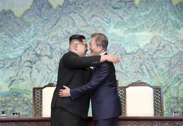 Nova era: Kraj rata, Koreje dogovorile denuklearizaciju
