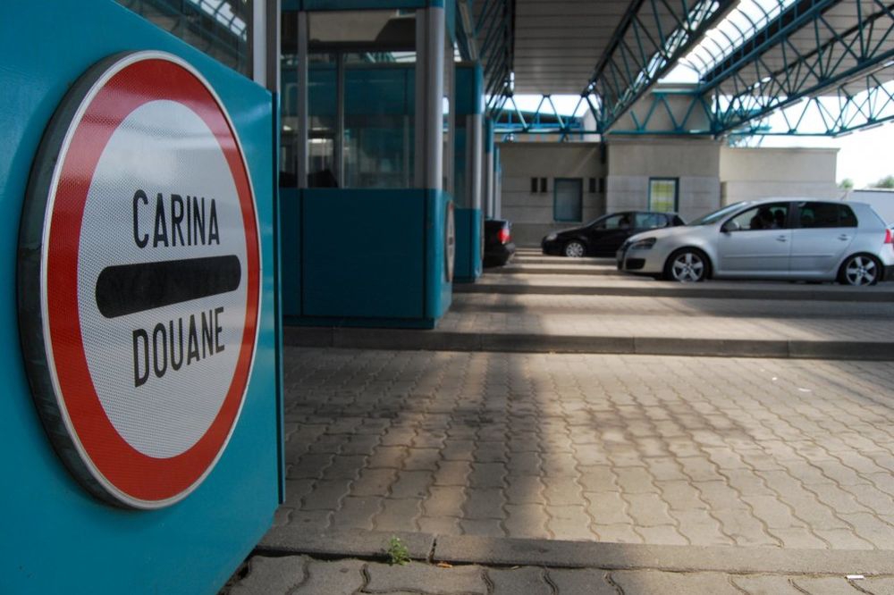 UP: Nema nikakvih promjena u režimu ulaska državljana Srbije u Crnu Goru