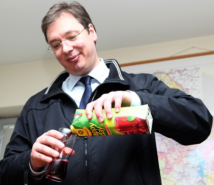 Vučić: Smiju mi se što ne jedem, a meni je bolje da se borim za Srbiju nego da jedem šniclu