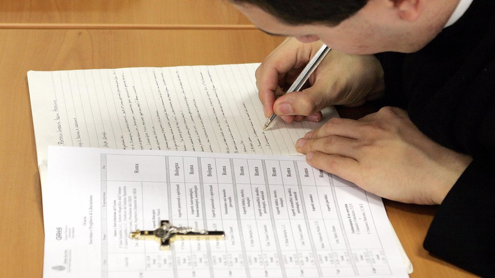 Vatikan obučava 250 sveštenika za istjerivanje đavola