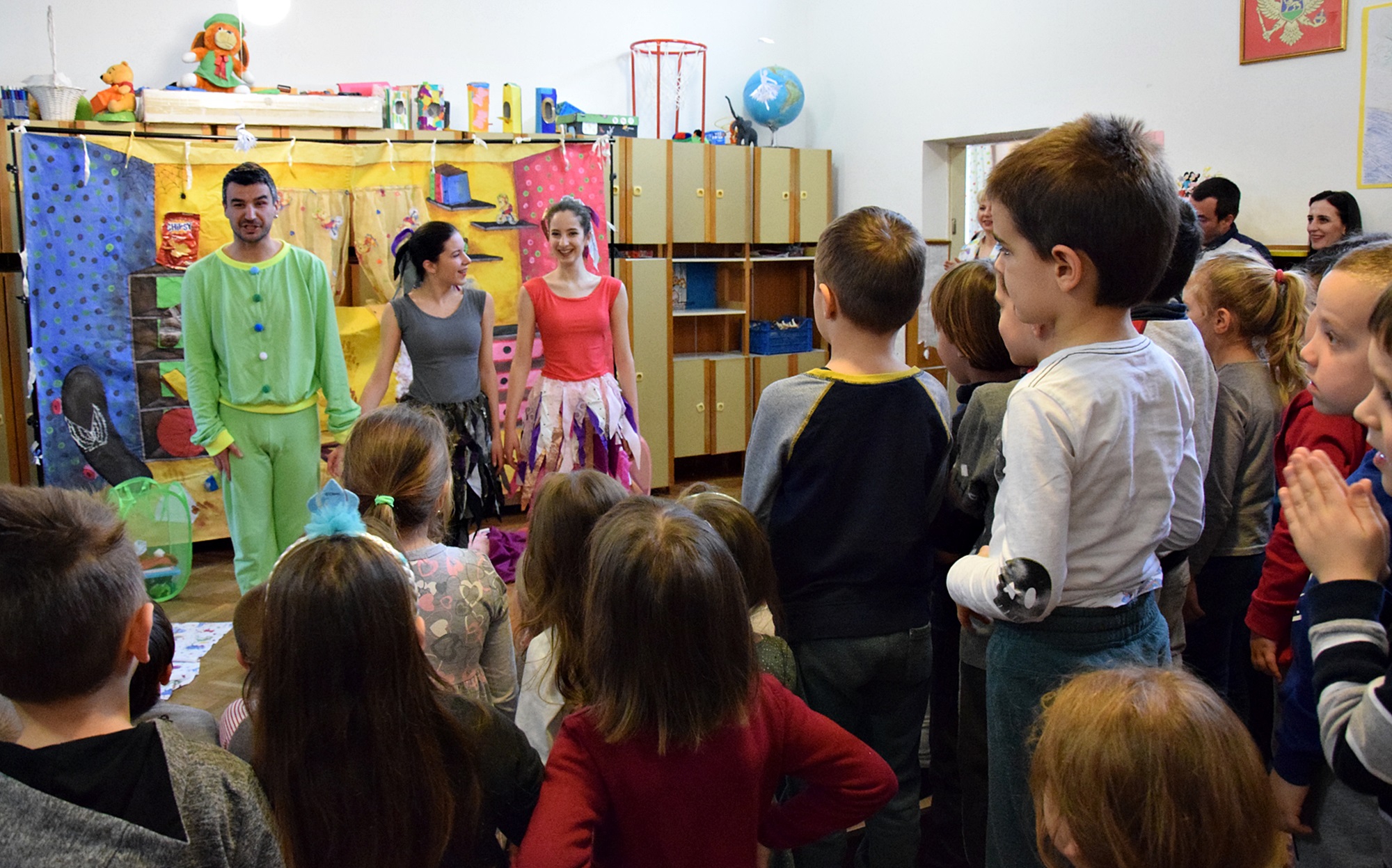 Više od 1.700 djece pogledalo edukativnu predstavu Ko to tamo prlja