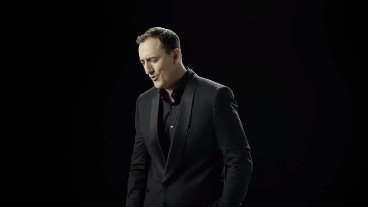 VIDEO: Sergej Ćetković i Jana u duetu: Još mi ruke mirišu na nju…