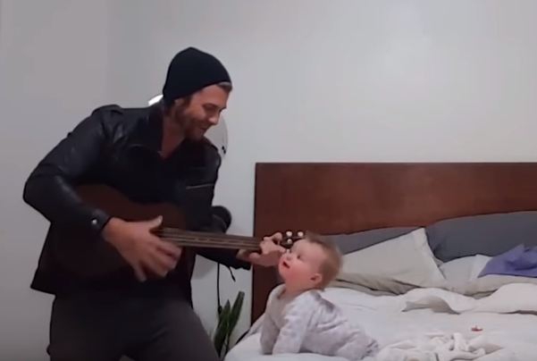 VIDEO – Njihova ljubav je nevjerovatna, a snimak ima milionske prikaze