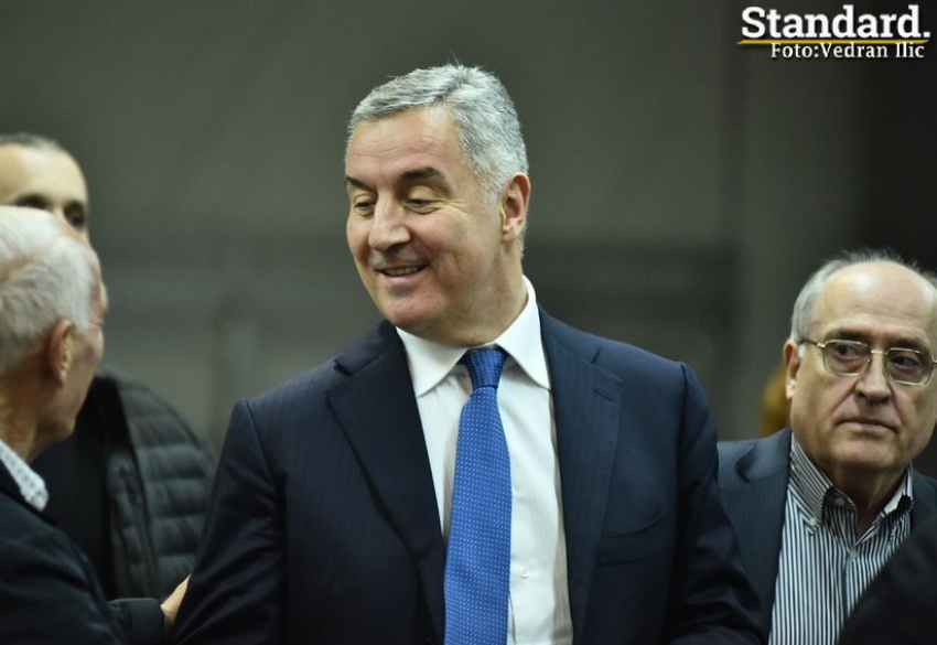Đukanovićev izborni rezultat u Baru pokazao dominaciju njegove politike