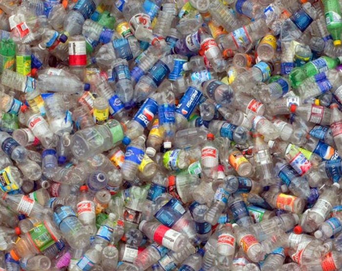 Britanski naučnici usavršili enzim koji jede plastiku