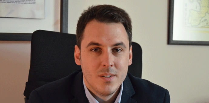 Ko je nosilac liste DPS-a? Dobro ga znaju studenti i novinari – Ivan Vuković je doktor nauka koji govori dva jezika