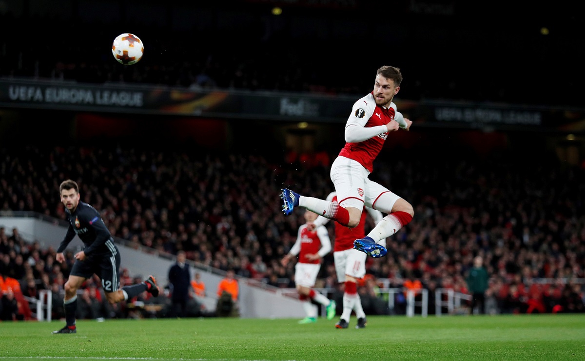 Arsenal ubjedljiv, Savić spasao siguran gol