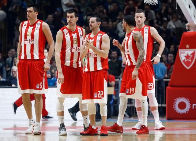 Košarkaši Crvene zvezde vrijeđani ispred hotela Podgorica
