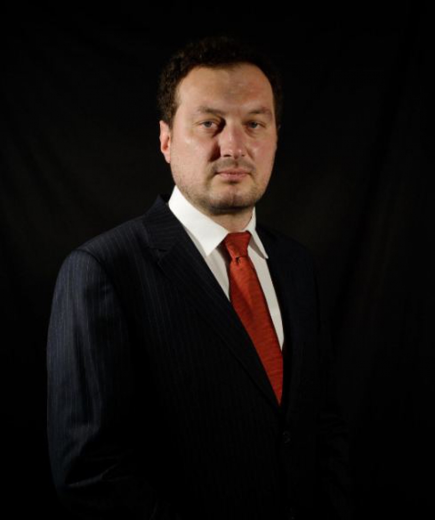 Traži zakon o zabrani “homoseksualne propagande” zbog “čestitih Srba u Crnoj Gori”
