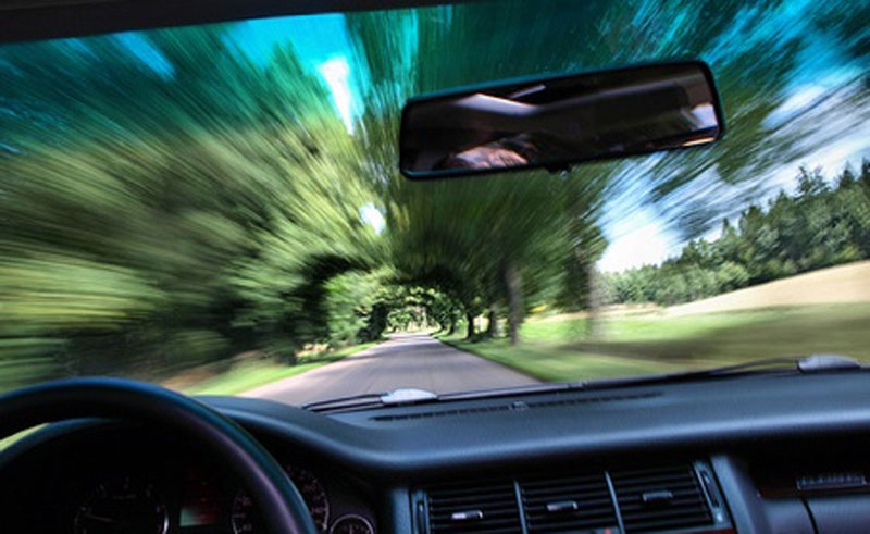 Ulcinjanin vozio 185 km/h, ostao bez vozačke, pa uhvaćen da vozi 180 na sat!