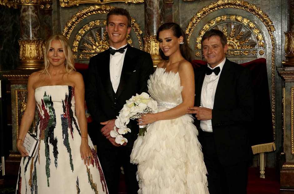 Piksijev zet Igo oduševljen BUREKOM, ćerka Anja se vjenčala u crkvi gdje je krštena