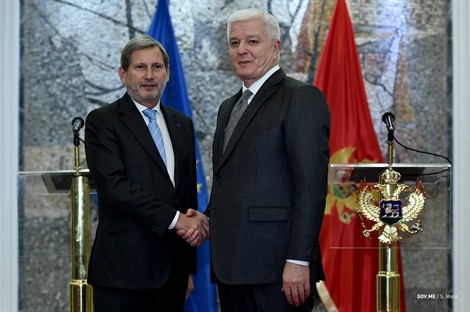 Komesar za proširenje EU sjutra stiže u Crnu Goru
