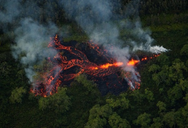 Crvena uzbuna na Havajima, lava pokrenula niz zemljotresa