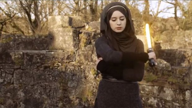 Kakva žena: Muslimanka u hidžabu je nindža ratnik, astrofizičar, pjesnik i model