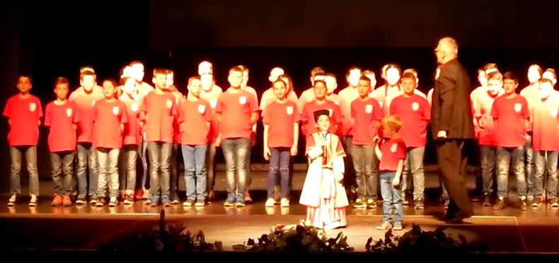 VIDEO – Da se naježiš: Mališani iz Pljevalja otpjevali “Samo da rata ne bude”