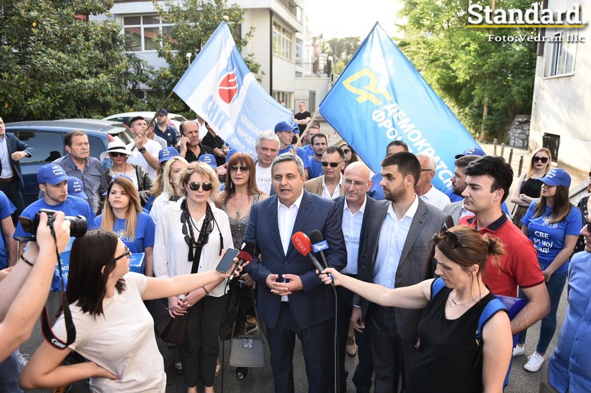 DF i SNP predali listu: Radunović neće reagovati na “udarce ispod pojasa” i poziva opoziciju da se suzdrži od grubih napada