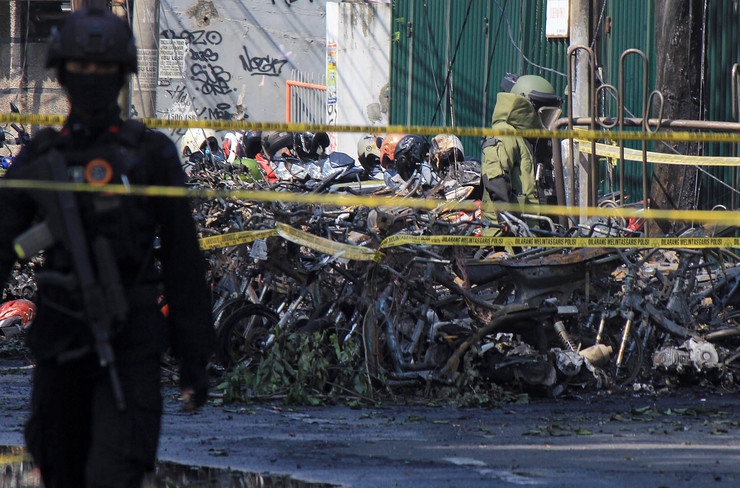 Islamisti napali crkve u Indoneziji, najmanje devetoro mrtvih