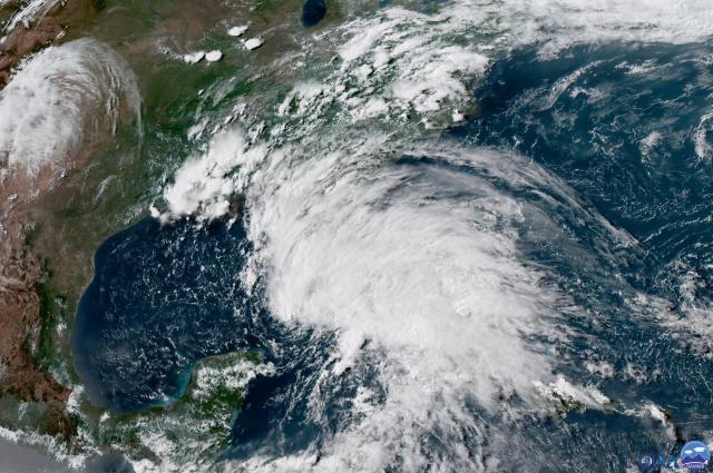 Florida, Alabama i Misisipi se spremaju za vanredno stanje