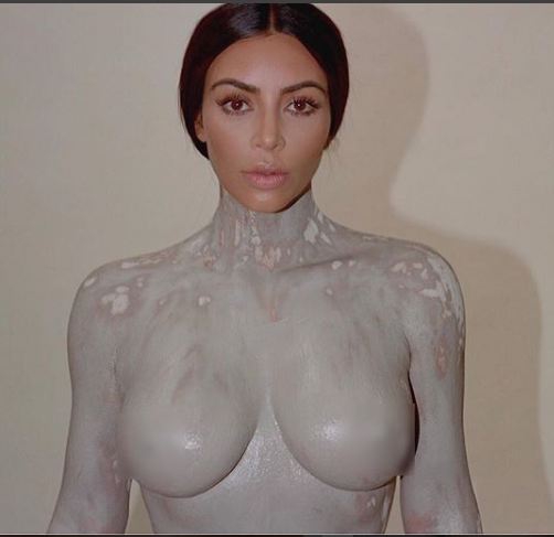 Kim Kardašijan, PONOVO GOLA, obožavateljima DOSTA!