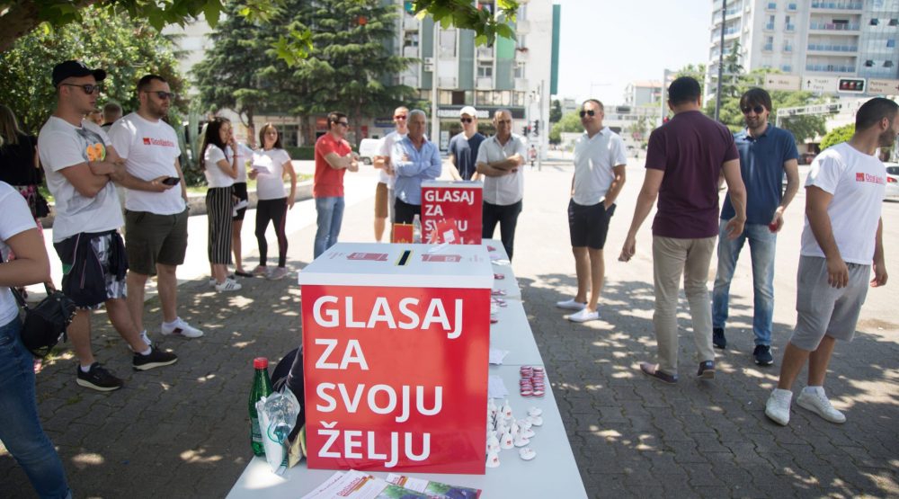 Omladina SD Bar: Iniciraćemo izgradnju zatvorenog i otvorenog bazena