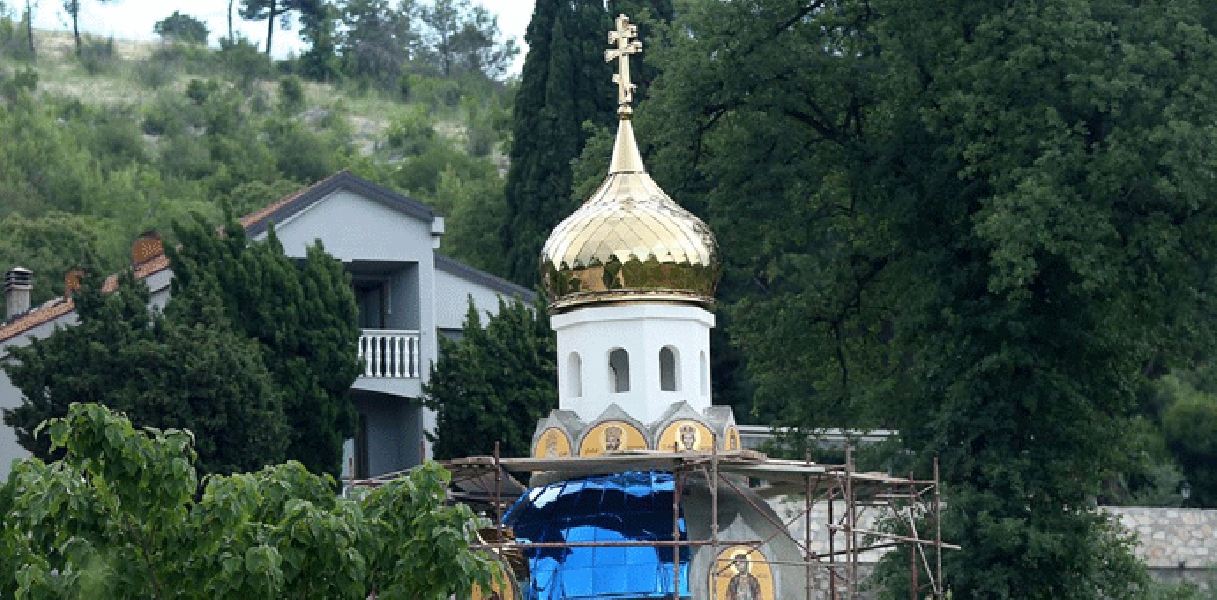 SPC na divlje gradi spomen kapelu u Dajbabama, ali inspektor ne zna da li je tako urušena vrijednost manastira
