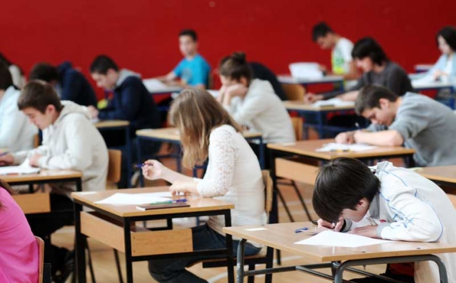 Učenici zbunjeni ispitnim pitanjima, Centar tvrdi da nema ništa sporno