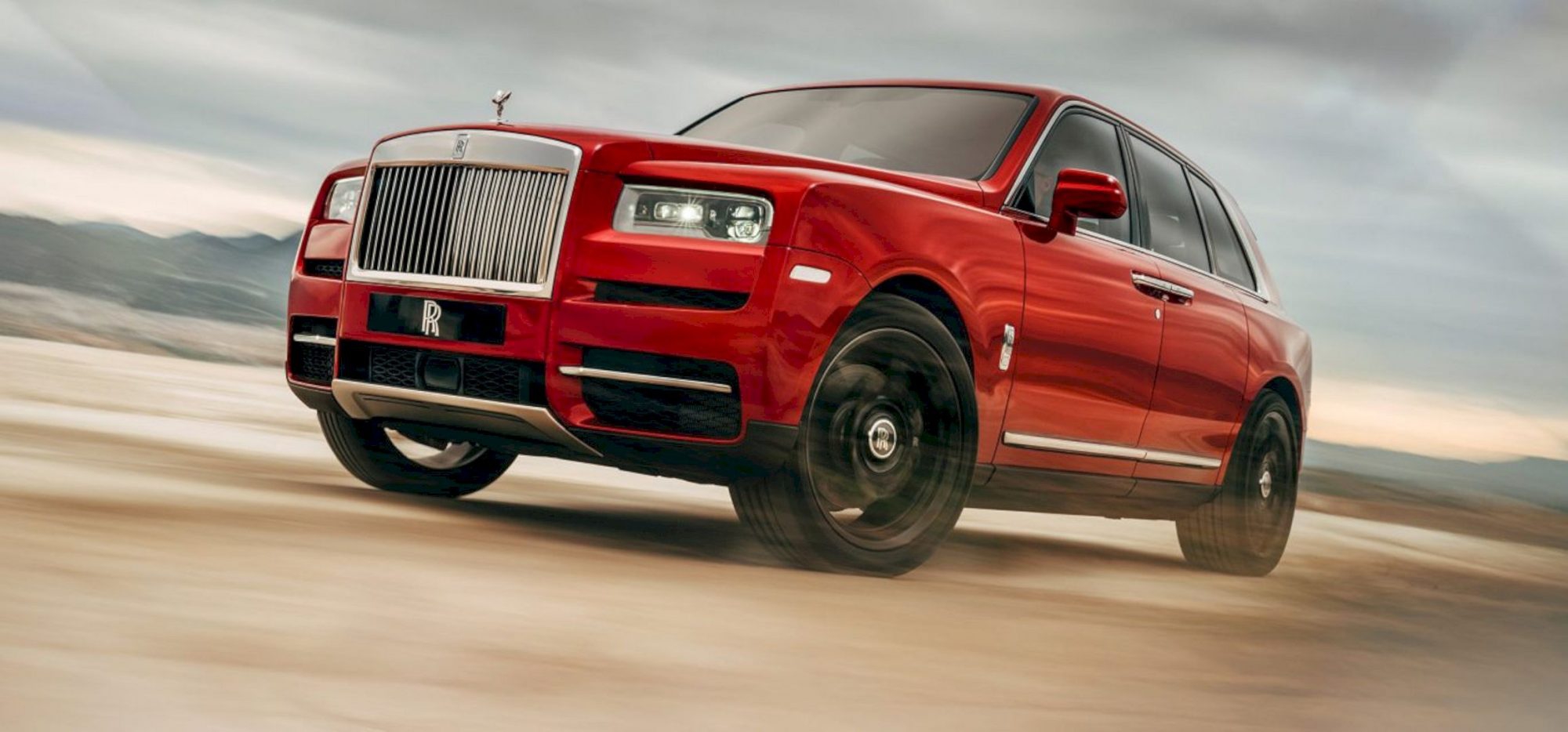 2019 ROLLS ROYCE CULLINAN: Dijamant koji juri 250 kmh.