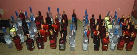 Albanac pokušao da prošvercuje 70 flaša alkoholnih pića