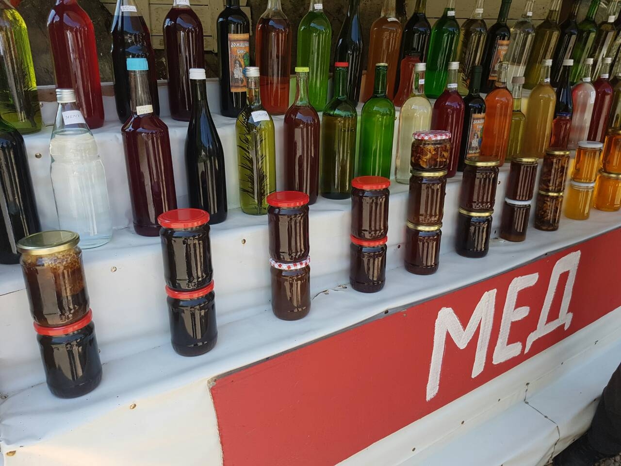Novi rezultati akcije kontrole prodaje meda: Zaplijenjeno 63,5 kilograma meda i 21,8 litar maslinovog ulja