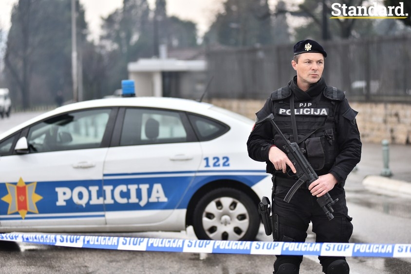 Pretresane osobe bliske Kavačkom klanu: Uhapšena jedna osoba, pronađeni pištolj, municija…