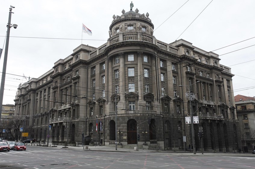 Djeca našla bombu blizu Vlade Srbije i odnjela je policajcima?