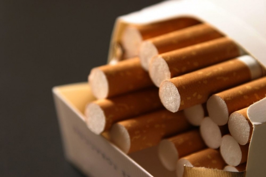 Spriječena nelegalna prodaja 2.000 komada cigareta