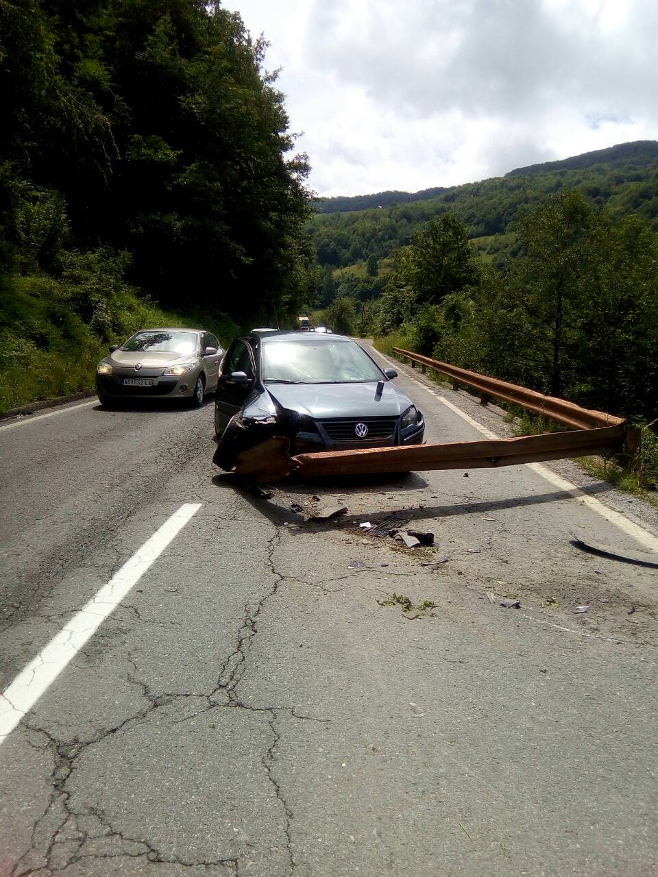 Udes na magistralnom putu Ribarevine-Mojkovac, povrijeđena braća iz Plava